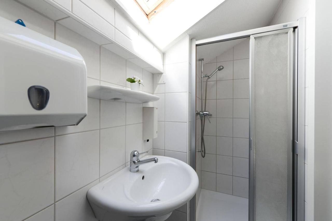 Guesthouse Sonnegg 헬리젠스웬디 외부 사진